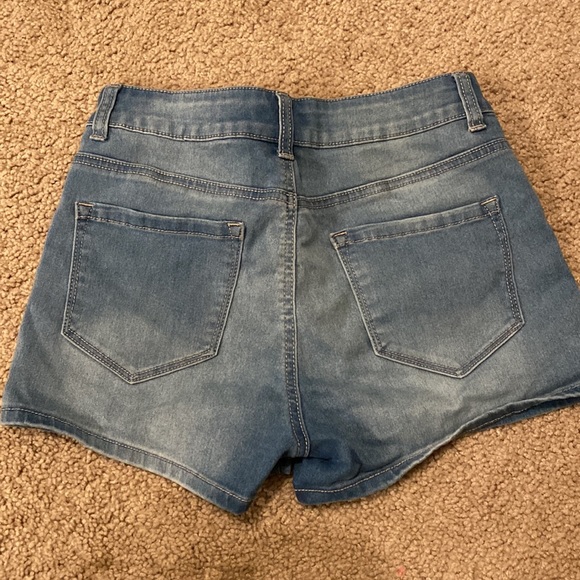 High waisted jean shorts - Picture 2 of 2